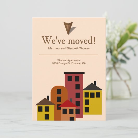 We hebben nieuwe appartement verhuisaankondiging v aankondiging (Staand voorkant)