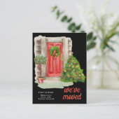 We hebben ons verplaatst | Rode kerstdeur | Nieuw  Aankondigingskaart (Staand voorkant)