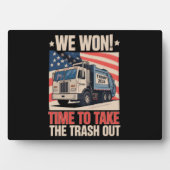 We Hebben Tijd Gewonnen Om De Vuilnisbak Buiten Te Fotoplaat (voorkant)