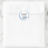 We hebben Twins Boys Blue Birth Aankondiging Ronde Sticker (Tas)