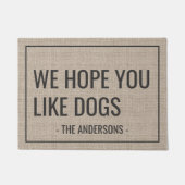 We hopen dat je van Dogs grappige familienaam houd Deurmat (Voorkant)