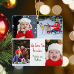 We houden van je Grandma Custom Cute Kinder Photo  Keramisch Ornament<br><div class="desc">Deze schattige, op maat gesneden kerstversiering biedt een moderne lay-out van vier familiefoto's op een witte achtergrond met rode en groene typografie die ons van je houdt, oma. Deze mooie foto-cadeau voor kleinkinderen bevat je eigen foto-collage met je persoonlijke boodschap en namen voor je grootmoeder. Voeg een 5e afbeelding op...</div>