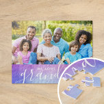 We houden van je Grandma Custom Photo Gift Legpuzzel<br><div class="desc">Aangepaste afgedrukte puzzels die zijn aangepast aan uw foto en tekst. Voeg een speciale foto toe met je moeder of grootmoeder voor Moederdag. De tekst luidt "Wij houden van u oma" of past deze aan met uw eigen bericht. Gebruik de ontwerphulpmiddelen om meer foto's toe te voegen, de achtergrond te...</div>