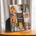 We houden van je Mama Family Wood Fotocollage Fotoplaat<br><div class="desc">De We Love You Mommy Family Modern Photo Collage Plaque is een oprechte herinnering die de speciale band tussen een moeder en haar familie viert. Met een aanpasbaar ontwerp kunt u met deze plaquette uw favoriete familiefoto's uploaden en ze in een prachtige collage rangschikken. De strakke, moderne lay-out wordt aangevuld...</div>