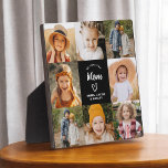 We houden van je moeder familie moderne foto colla fotoplaat<br><div class="desc">De We Love You Mom Family Modern Photo Collage Plaque is een oprechte herinnering die de speciale band tussen een moeder en haar familie viert. Met een aanpasbaar ontwerp kunt u met deze plaquette uw favoriete familiefoto's uploaden en ze in een prachtige collage rangschikken. De strakke, moderne lay-out wordt aangevuld...</div>