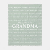 We houden van je Oma Gepersonaliseerde Kinder name Fleece Deken (Voorkant)