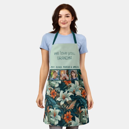 We houden van je Oma Tropical Flowers 5 Foto Schort (Gedragen)