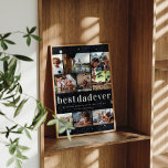 We houden van je, pap | 8 Foto Poster<br><div class="desc">Modern 8 fotocollage poster voor papa. Nachtelijke hemel achtergrond met schattige kleine sterren en "We houden meer van je dan alle sterren aan de hemel" citaat. Voeg uw keuze van personalisatie toe. Verdient jouw unieke vader niet een unieke vaderdag voor alles wat hij voor jou heeft gedaan? Dit jaar, in...</div>