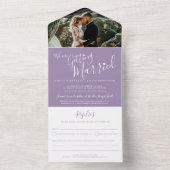 We krijgen een getrouwde trouwfeestfoto paars all in one uitnodiging (Binnen)