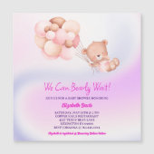 We kunnen bijna wachten op roze Paarse meisje Baby Magnetische Uitnodiging (Voorkant)