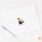 We kunnen het doen Rosie Riveter Women Power WWII Vierkante Sticker (Envelop)