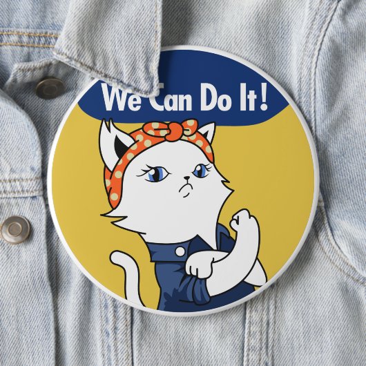 We kunnen het! White Cat Rosie de Riveter Button (In situ)