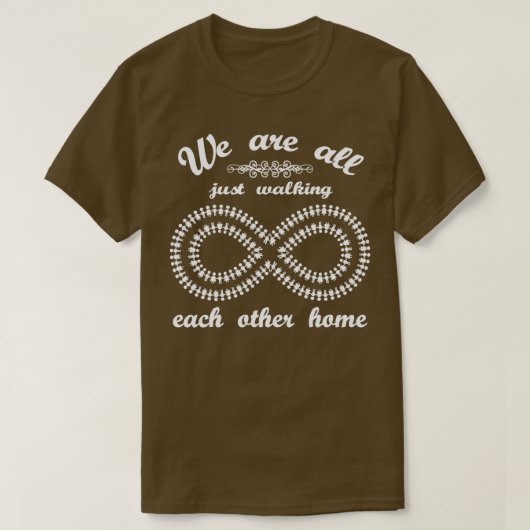 We lopen allemaal gewoon met elkaar mee naar huis t-shirt (Design voorkant)