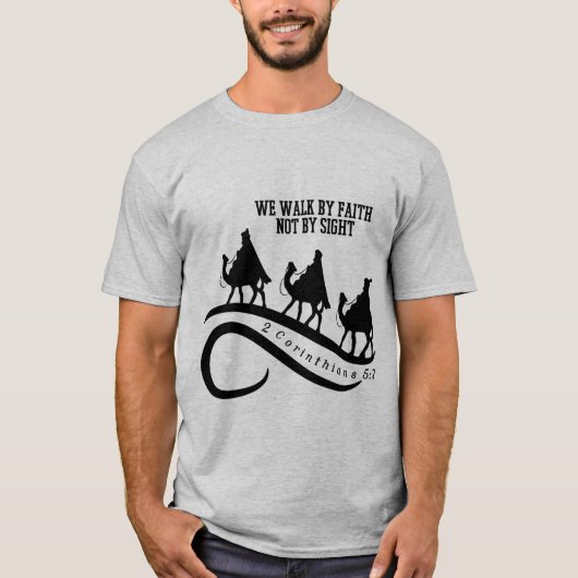 We lopen door geloof, niet door Christelijke kerst T-shirt (Voorkant)