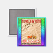 We lopen langs Faith Magnet (Voorkant / Achterkant)