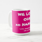 'We Love Our Nana' Custom Names Simple Bright Pink Koffiemok (Voorkant links)