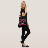 we love you grandma tote bag (Op model)
