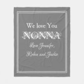 "We Love You NONNA" gepersonaliseerde Dove Grey Fleece Deken (Voorkant)
