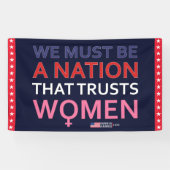 WE MOETEN EEN NATIE ZIJN DIE VROUWEN VERTROUWT - K SPANDOEK (Horizontaal)