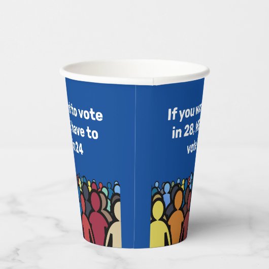 We moeten in 24 stemmen papieren bekers (Rechts)