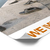 WE MOETEN NOOIT VERGETEN! POSTER (Hoek)