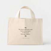 We nemen de aarde niet in mini tote bag (Voorkant)