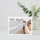 We ontwikkelden moderne minimalistische 2 foto-aan briefkaart (Staand voorkant)