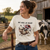 We Ride At Dawn Grappige Koe Tri-Blend Shirt