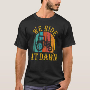 We rijden op Dawn Lawnmower Retro Lawn Mowin T-shirt