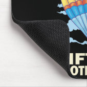 We Rise By Lifting Others Insrational Hot Air Ball Muismat (Hoek)