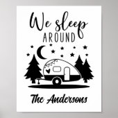 We slapen rond Funny Camping RV Poster (Voorkant)