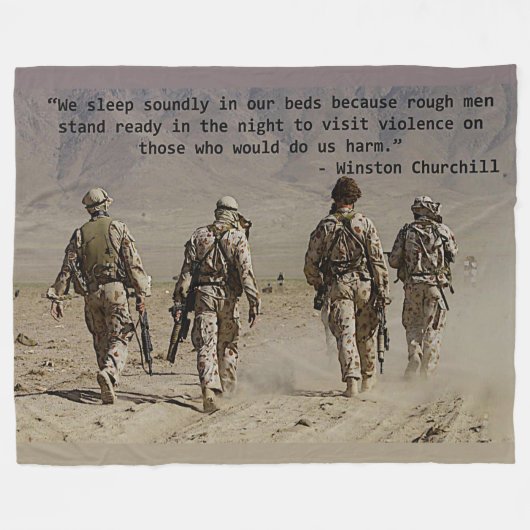 WE SLAPEN ZONDER IN ONZE BEDS,..... FLEECE DEKEN (Voorkant (Horizontaal))