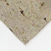 WE SLAPEN ZONDER IN ONZE BEDS,..... FLEECE DEKEN (Hoek)