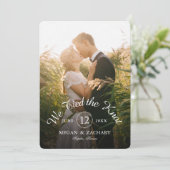 We sloten het Knot Classic Photo Elopement Wedding Aankondiging (Staand voorkant)