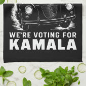 We stemmen op Kamala Halloween Theedoek (Gevouwen)