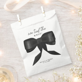 We Tied The Knot Black Bow Wedding Bedankzakje