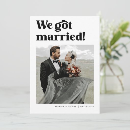 We Tied The Knot Bold Retro Huwelijksfoto Aankondiging (Staand voorkant)