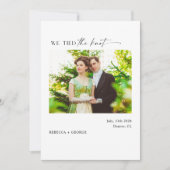 We Tied The Knot Calligrafie Zwart en Wit Foto Aankondiging (Voorkant)