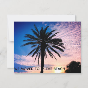 We verhuisden naar het strand Palmboom foto huis v Aankondiging