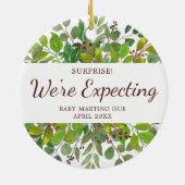 We verwachten dat Baby persoonlijke zwangerschappe Keramisch Ornament (Achterkant)