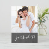 We verwachten dat Chalkboard Fotozwangerschap Aankondiging (Staand voorkant)