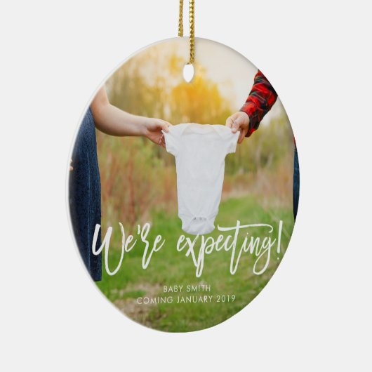 We verwachten een aankondiging van de zwangerschap keramisch ornament (Rechts)