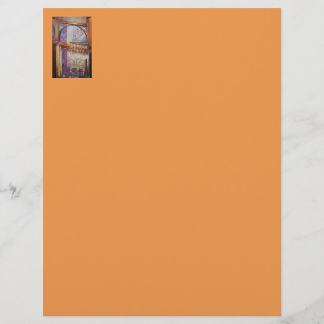 We vliegen allemaal rond hetzelfde licht. briefhoofd (Voorkant)