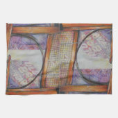 We vliegen allemaal rond hetzelfde licht. theedoek (Horizontaal)