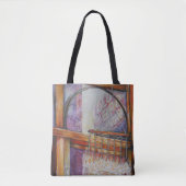 We vliegen allemaal rond hetzelfde licht. tote bag (Voorkant)