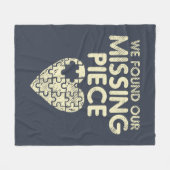 We Vonden Ons Ontbrekende Stuk Adoptie Trots Fleece Deken (Voorkant (Horizontaal))