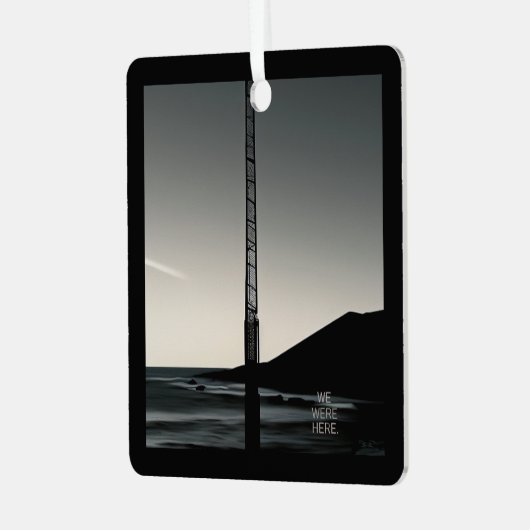 We waren hier met een ornament van metaal vierkant (Voorkant links)