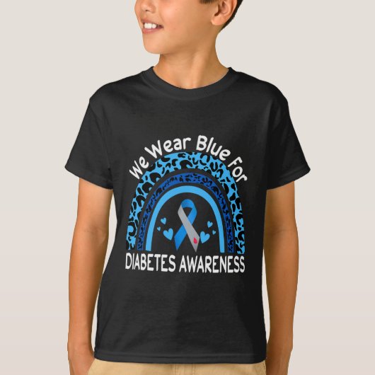 We Wear Blue For Diabetes Awareness Leopard Rainbo T-shirt (Voorkant)