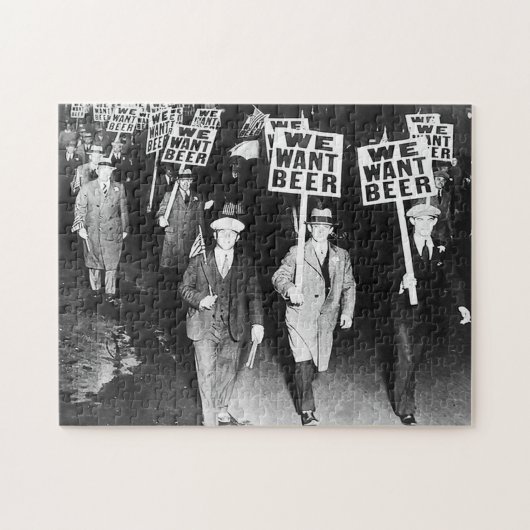 We willen bier om te protesteren tegen oude fotogr legpuzzel (Horizontaal)