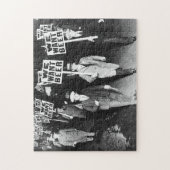 We willen bier om te protesteren tegen oude fotogr legpuzzel (Verticaal)